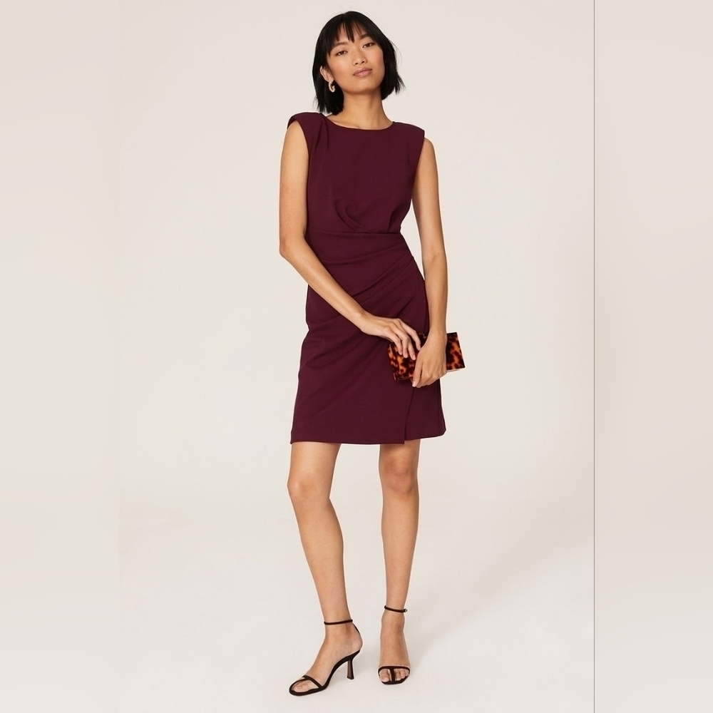 🍁NWT Trina Turk Trust Pleated Dress, Size 8